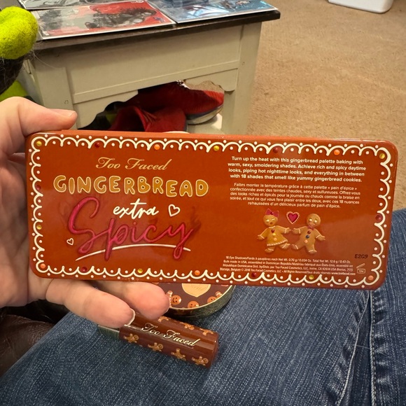 Too Faced Gingerbread Makeup Bundle - Picture 6 of 14